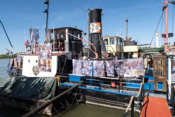 Q202-AtelierRundgang 2018, Historische Donauschiffe,  BilderTücher,  Kristina Viera Wolf  
