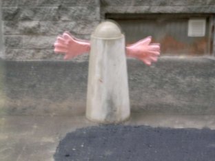 Lebenszeichen. Kinder der Volksschule Sperlgasse hauchten Bollern Leben ein.  