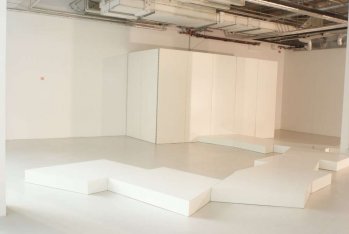 Q202 Herbst 2011. Stilwerk.
Weltweit erste Ausstellung von Luft. Hans Heisz