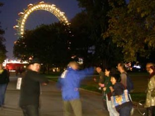 Erster Wiener Künstlerlauf vom Pomali am Gausplatz zum Walfisch in den Prater. Zieleinlauf